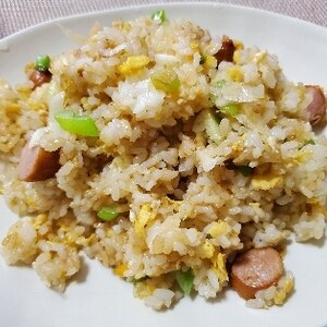 ウインナーとキャベツの炒飯